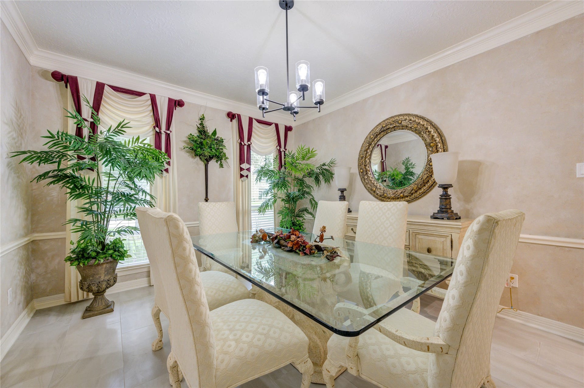 2015 Inscho Lane, Katy, TX 77450 Formal dining