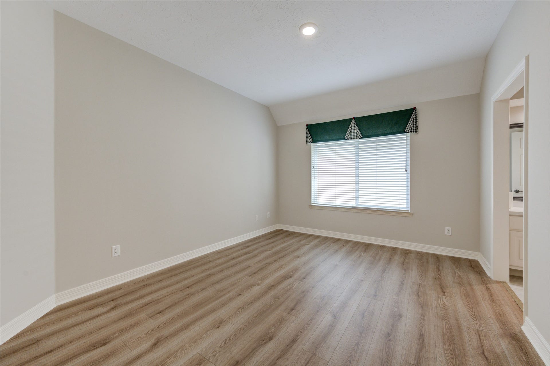 2015 Inscho Lane, Katy, TX 77450 Another secondary bedroom