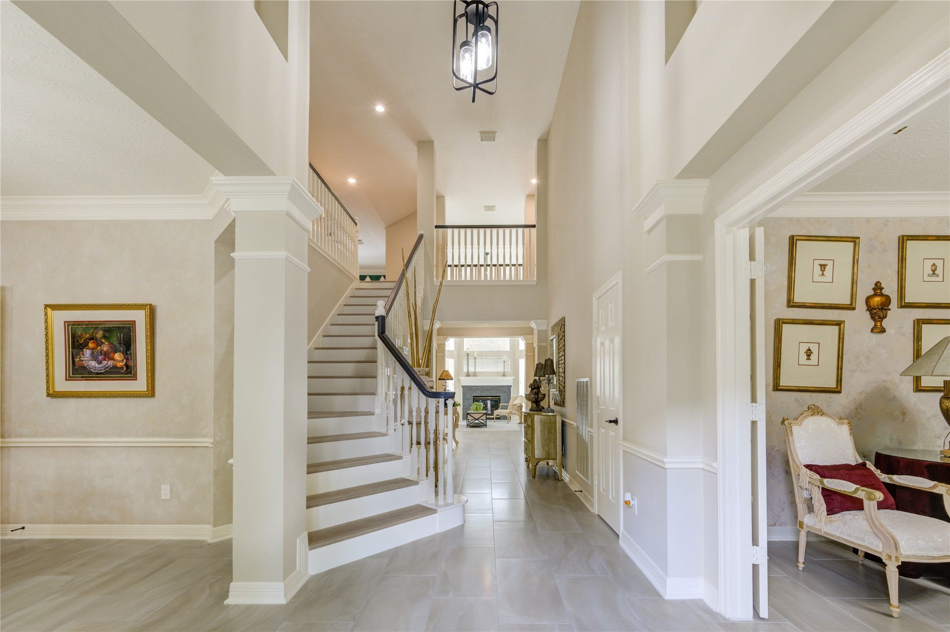 2015 Inscho Lane, Katy, TX 77450 Gorgeous entry
