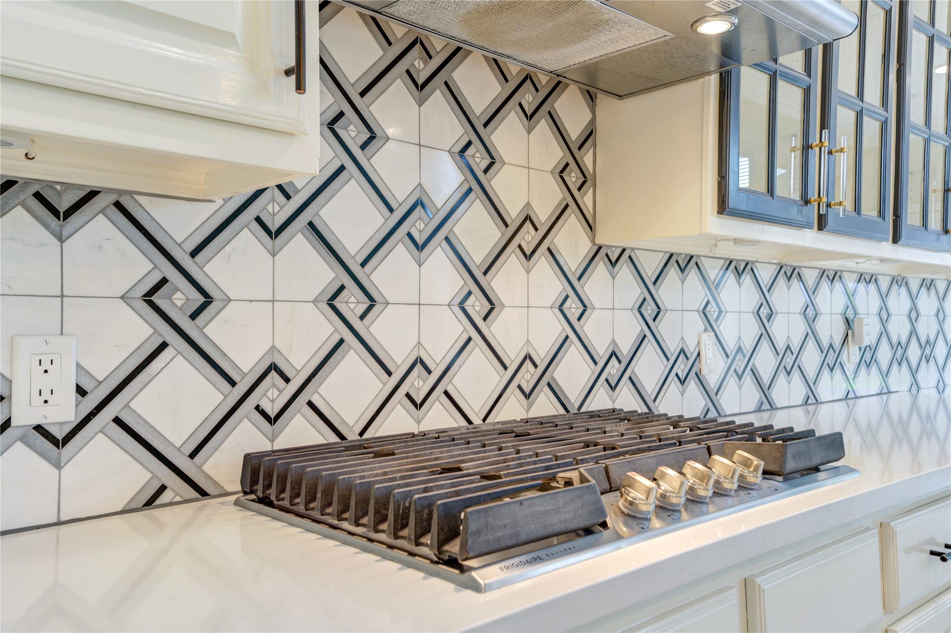 2015 Inscho Lane, Katy, TX 77450 2015 Inscho Lane, Katy, TX 77450