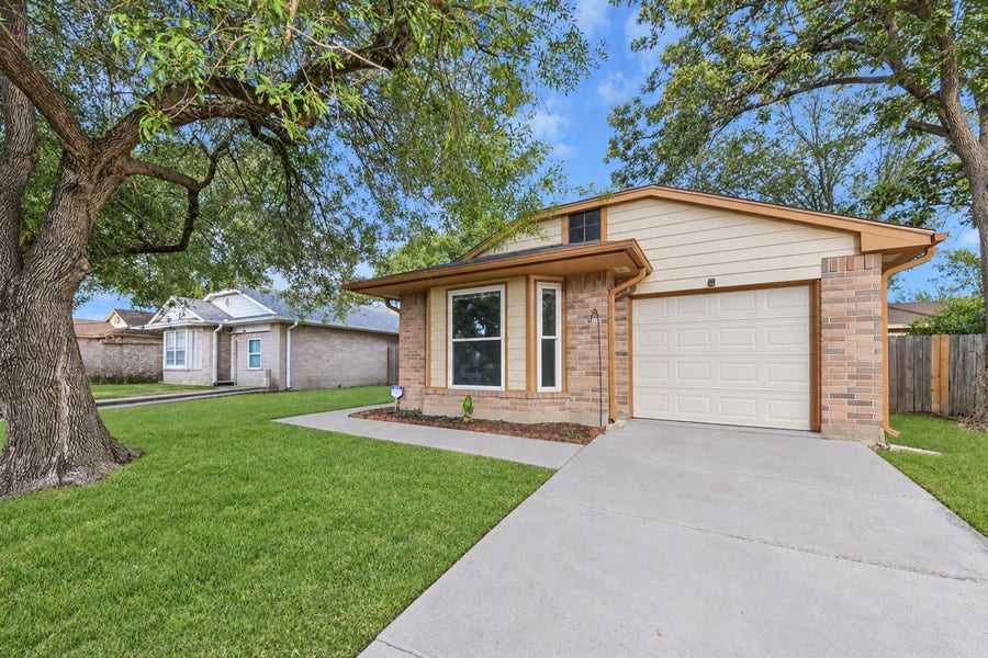 Property photo for 6715 Bluebottle Lane, Katy, TX
