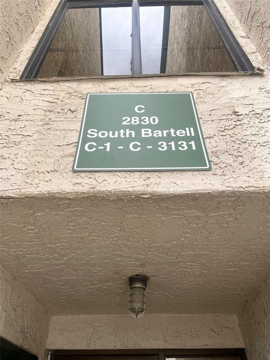 Property photo for 2830 S Bartell Drive, #210, Houston, TX