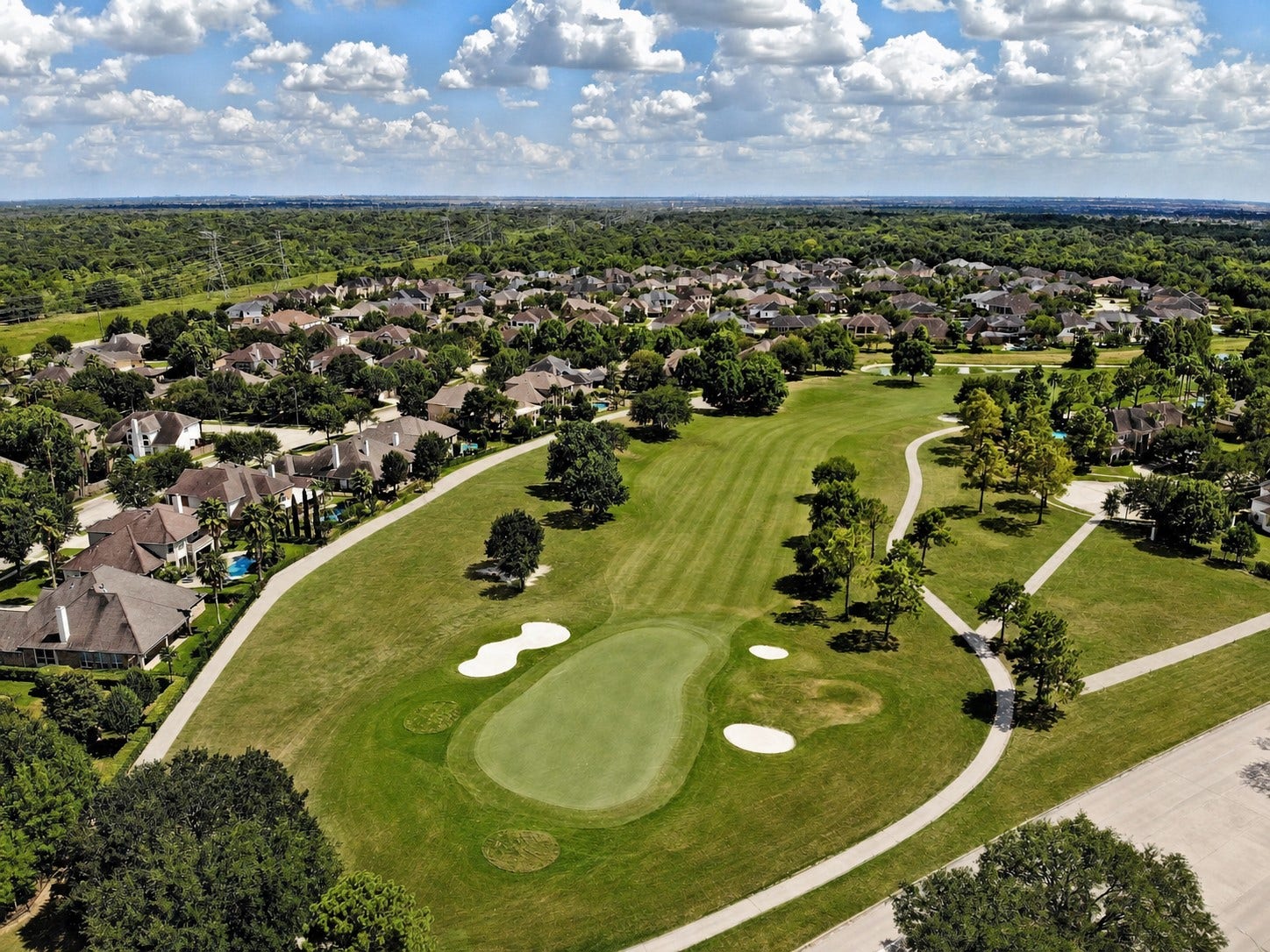 Willow Fork Country Club Golf Course in your backyard almost!