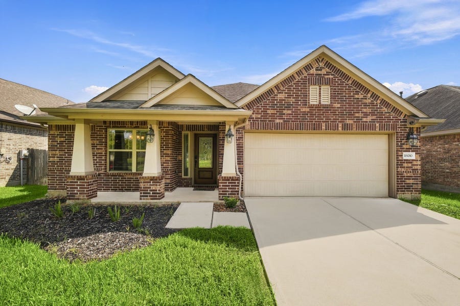 Property photo for 18010 Tucson Bend Drive, Cypress, TX