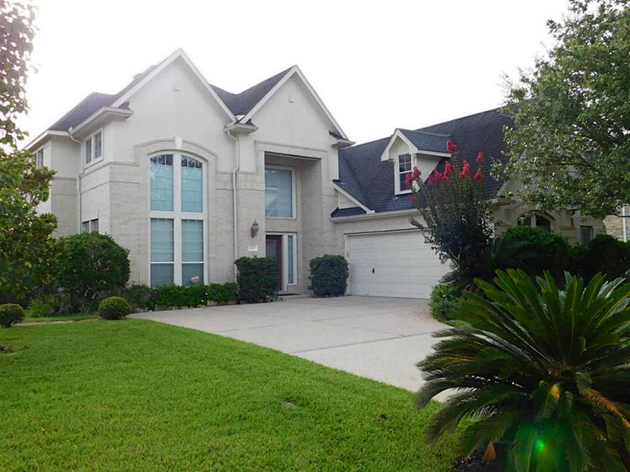 Property photo for 12435 Lago Bend Lane, Houston, TX