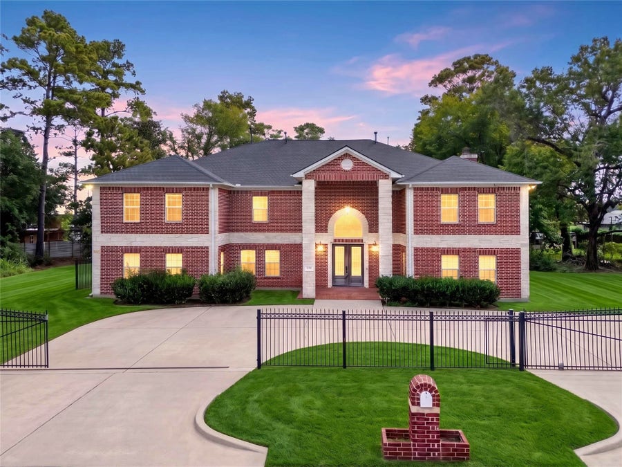 Property photo for 8438 Darlington Drive, Houston, TX