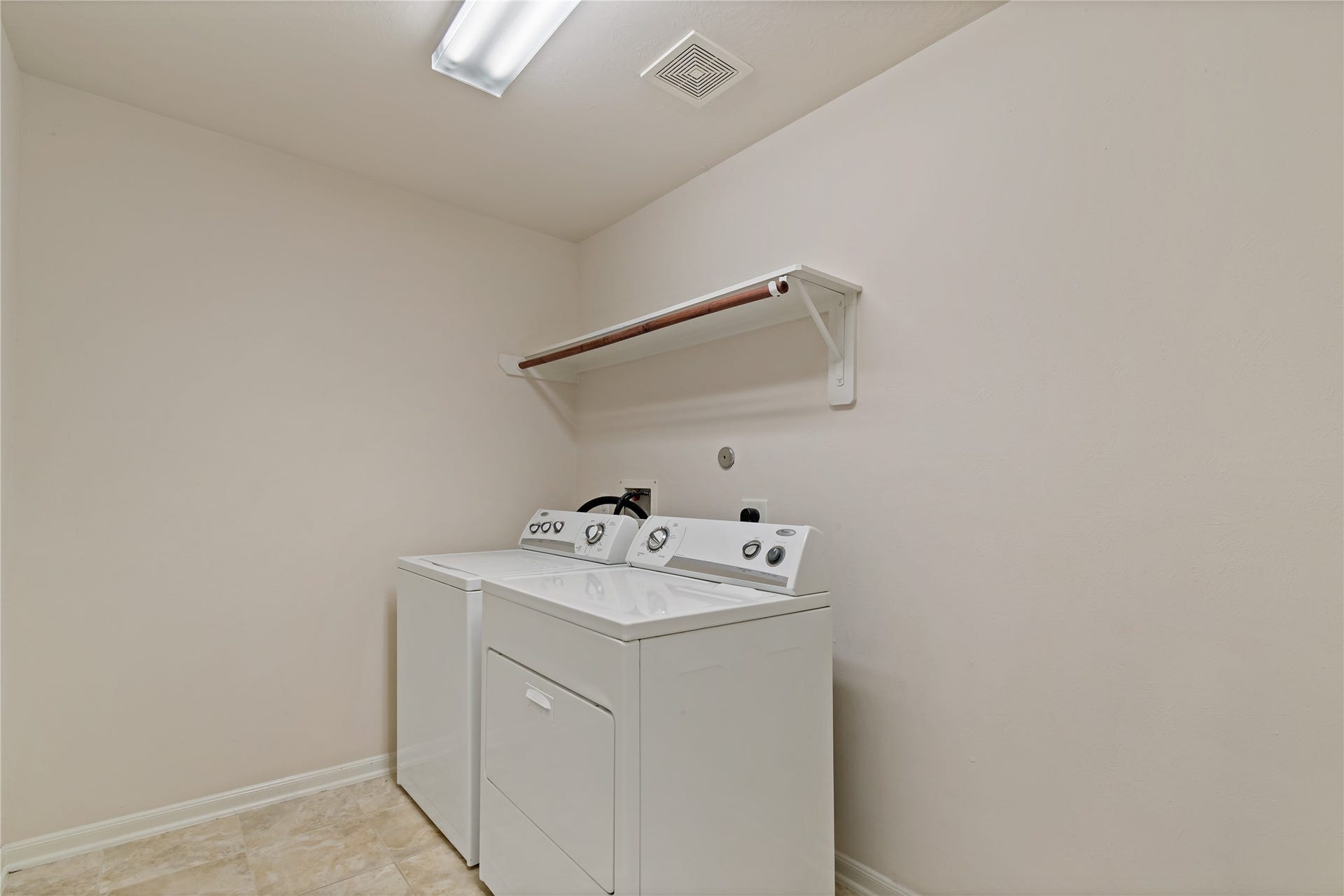 12804 Flat Creek Drive, Pearland, TX 77584 Digital Staged primary bedrooom