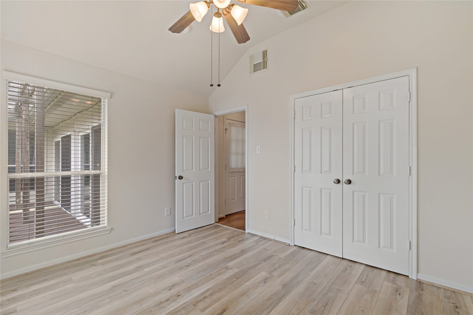 12804 Flat Creek Drive, Pearland, TX 77584 12804 Flat Creek Drive, Pearland, TX 77584
