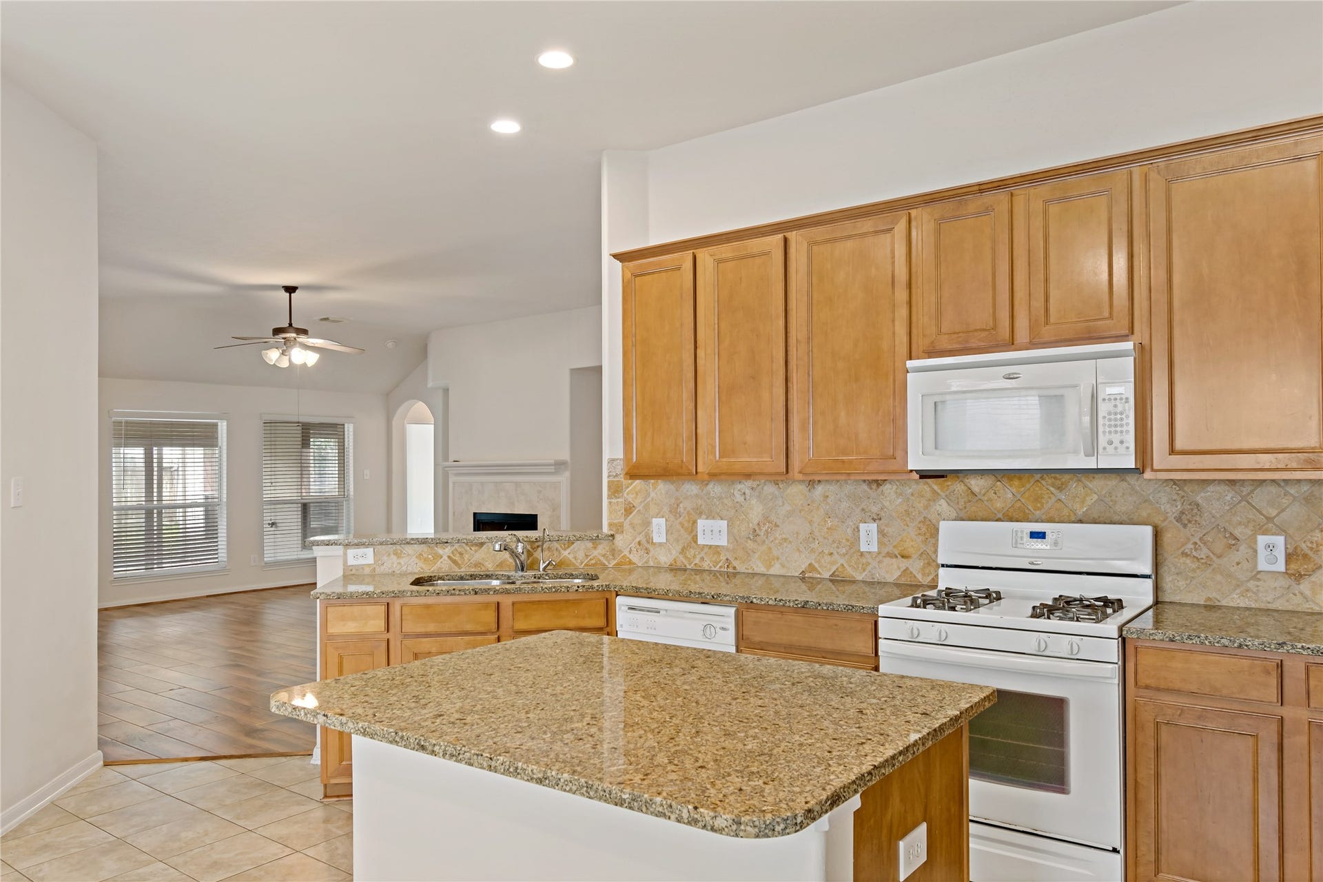 12804 Flat Creek Drive, Pearland, TX 77584 12804 Flat Creek Drive, Pearland, TX 77584