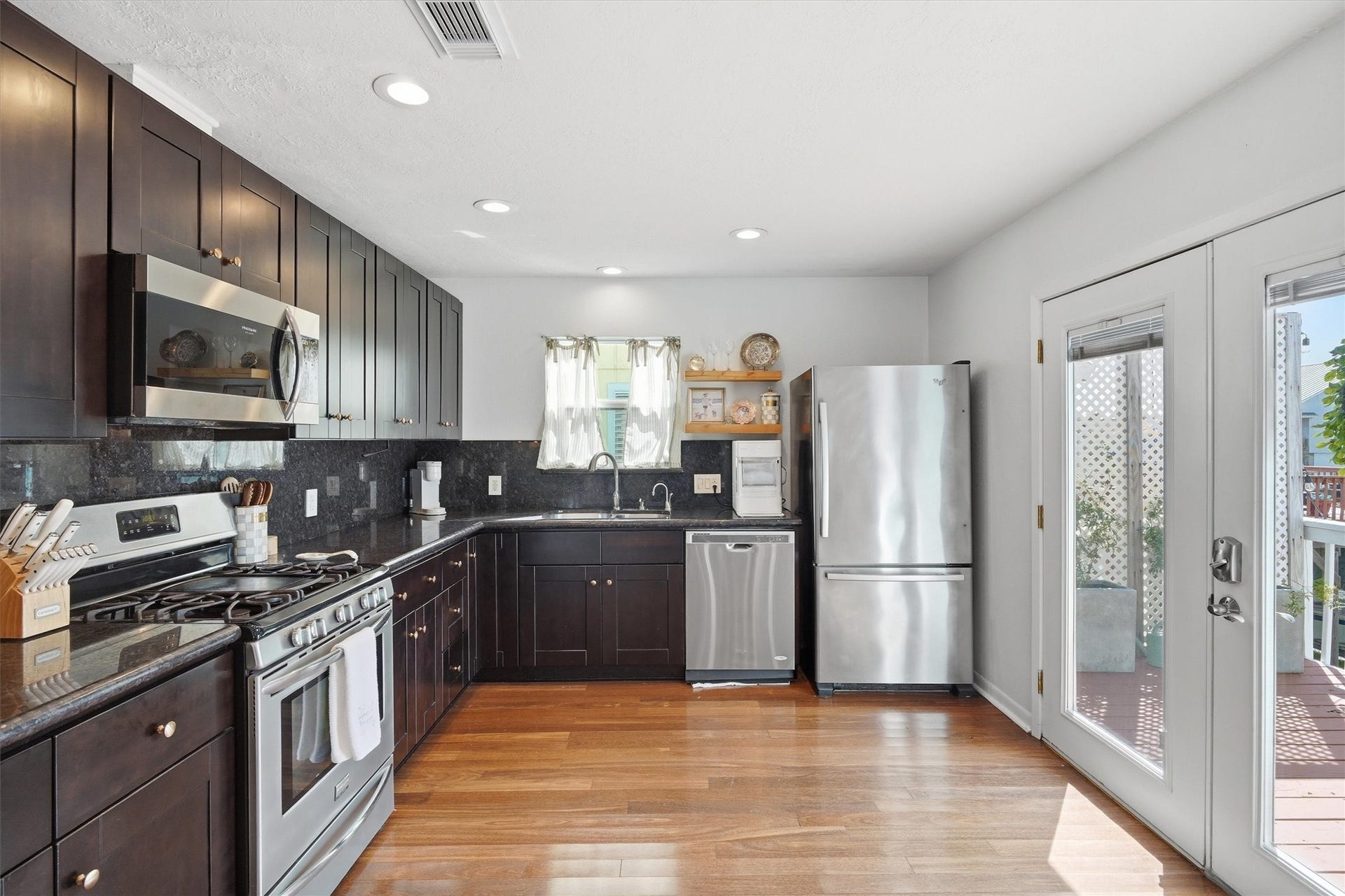 1078 Redfish Street, Bayou Vista, TX 77563 1078 Redfish Street, Bayou Vista, TX 77563