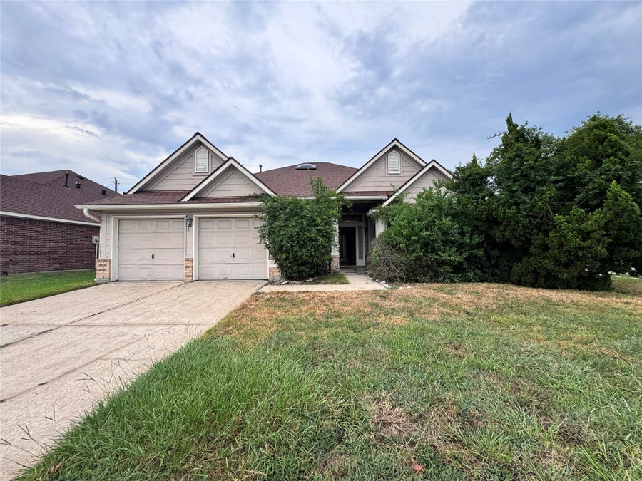 Property photo for 15127 Mountain Heights Drive, Houston, TX