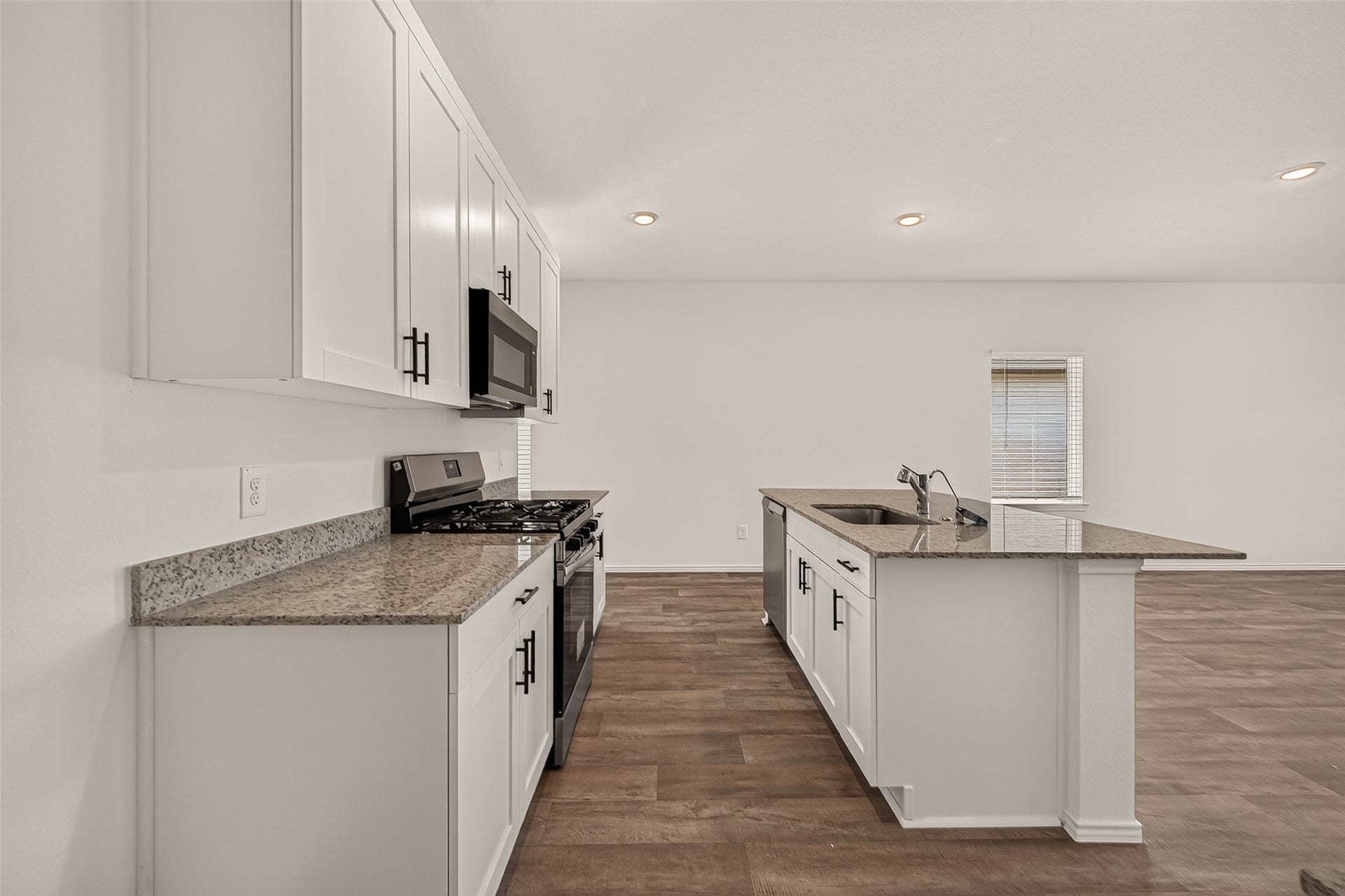 3054 Bloomsbury Terrace Drive, Fulshear, TX 77441
