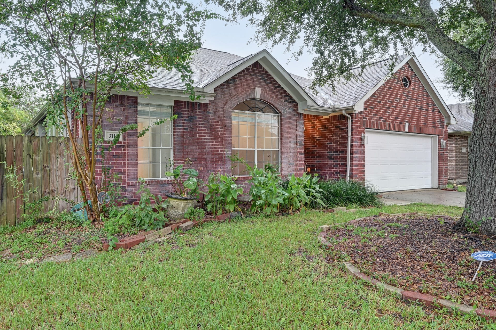 3111 Elkdale Drive, Houston, TX 77082 3111 Elkdale Drive, Houston, TX 77082