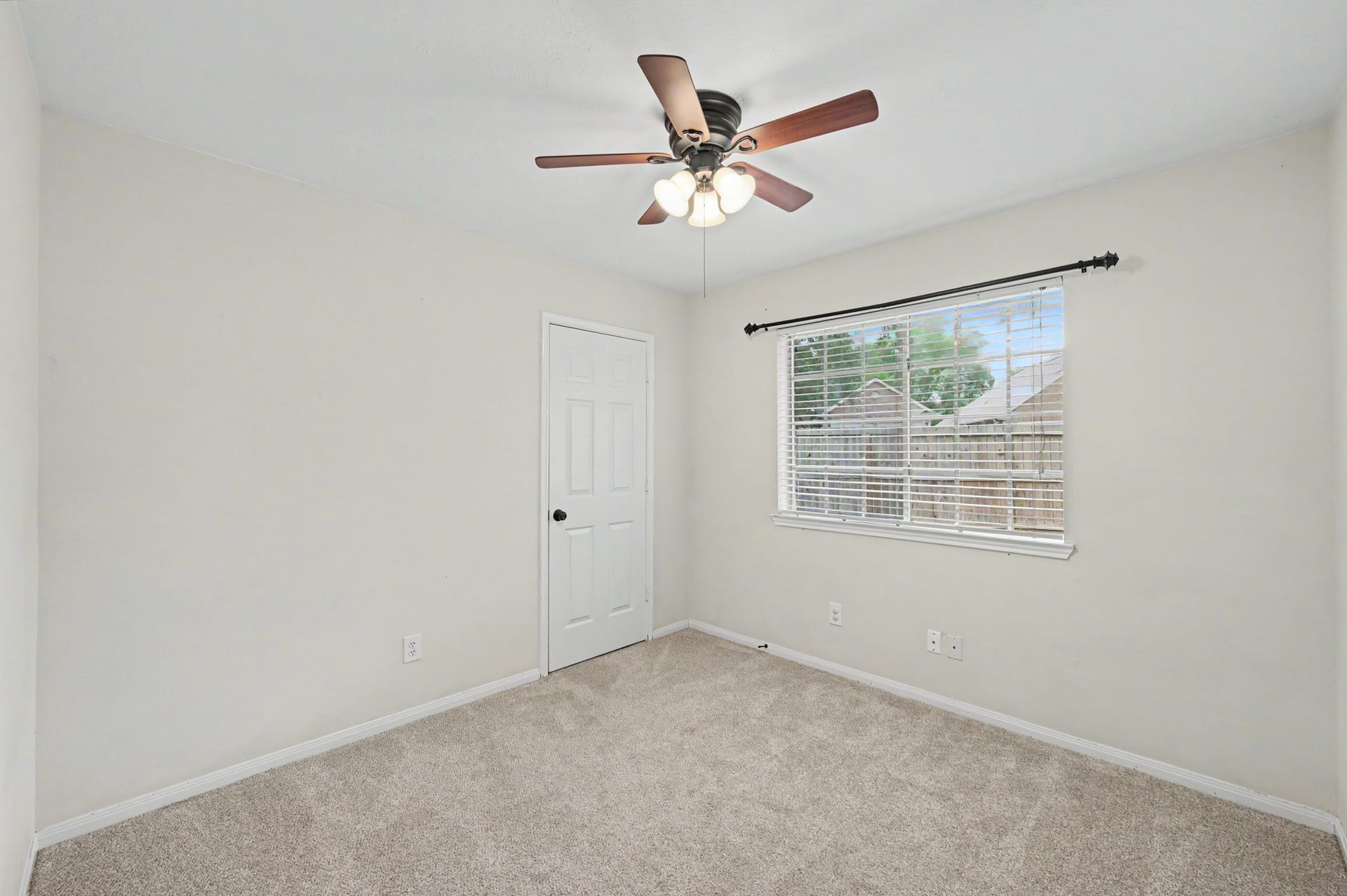 29823 Spring Acres Drive, Spring, TX 77386 Bedroom #3 w/ walk-in closet