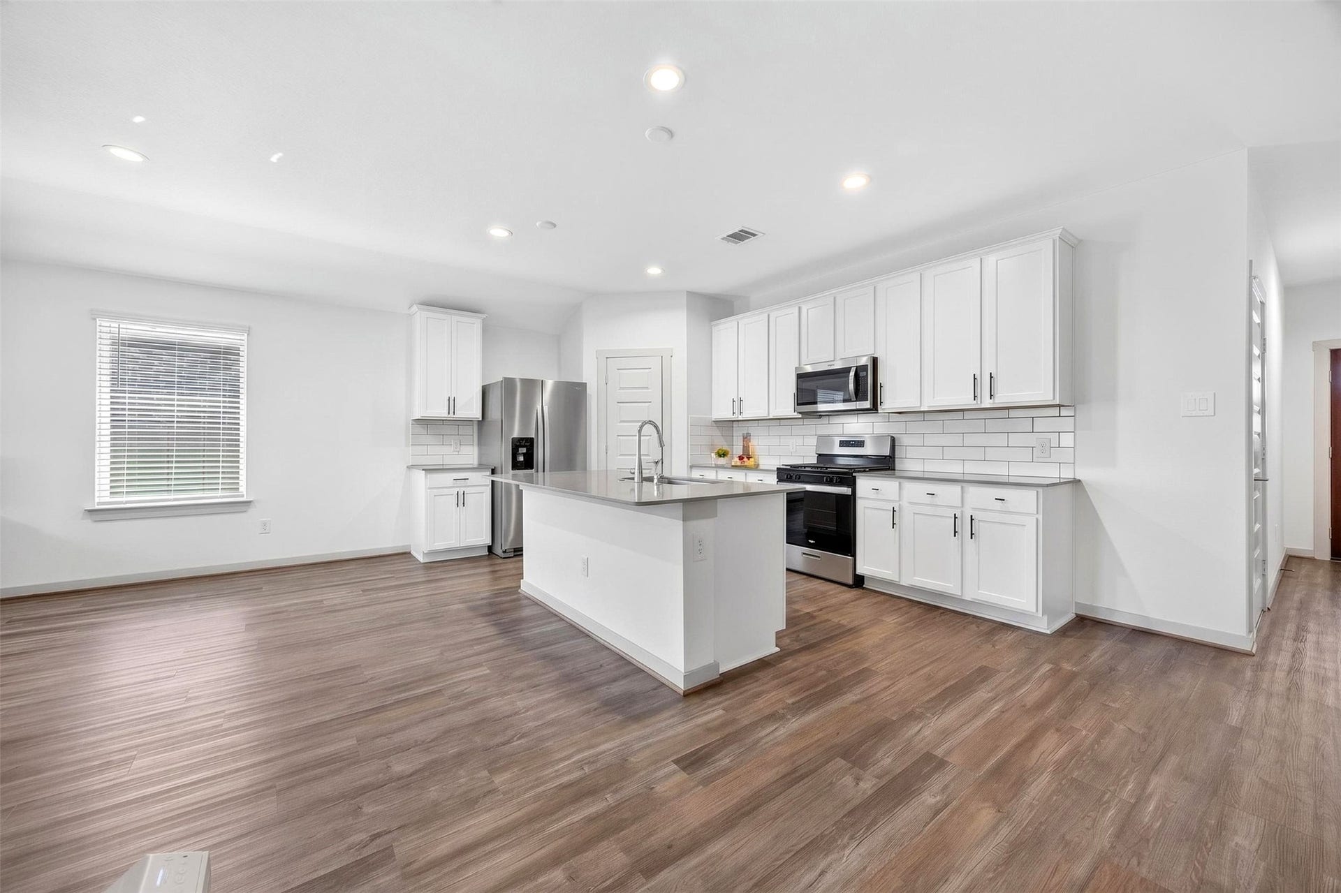 6903 Fleetwood Crescent Way, Richmond, TX 77407