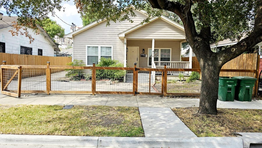 Property photo for 410 Estelle st Street, Houston, TX