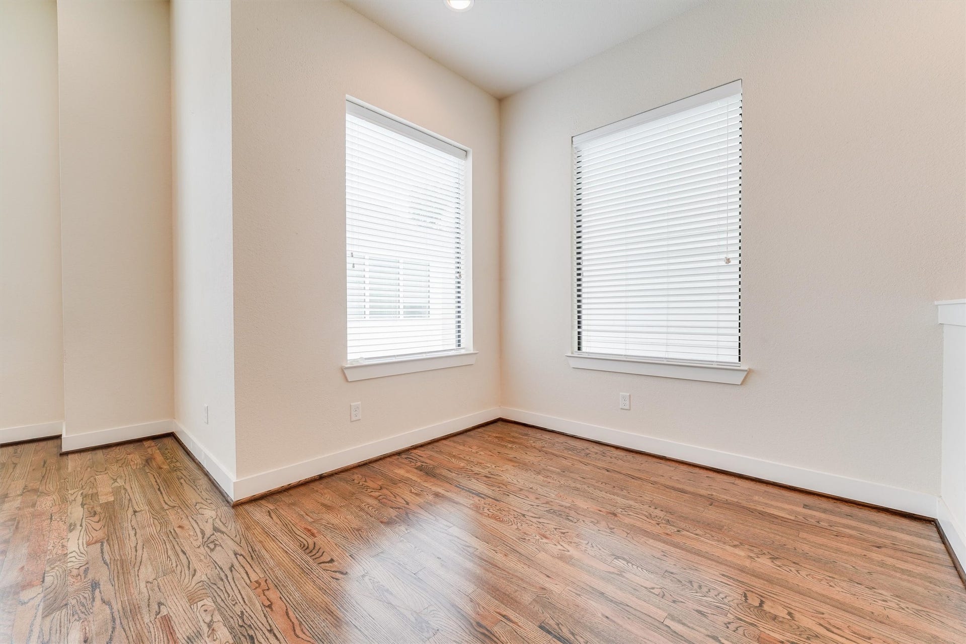 4009 Tulane Street, Houston, TX 77018 4009 Tulane Street, Houston, TX 77018