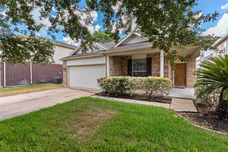 Property photo for 7814 Yaupon Ranch Court, Cypress, TX
