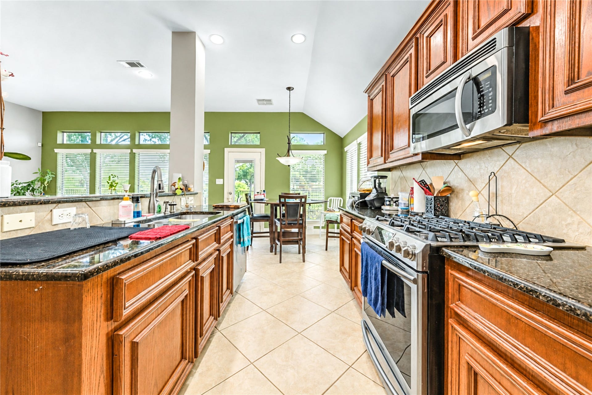13401 Highland Lake Lane, Pearland, TX 77584 13401 Highland Lake Lane, Pearland, TX 77584