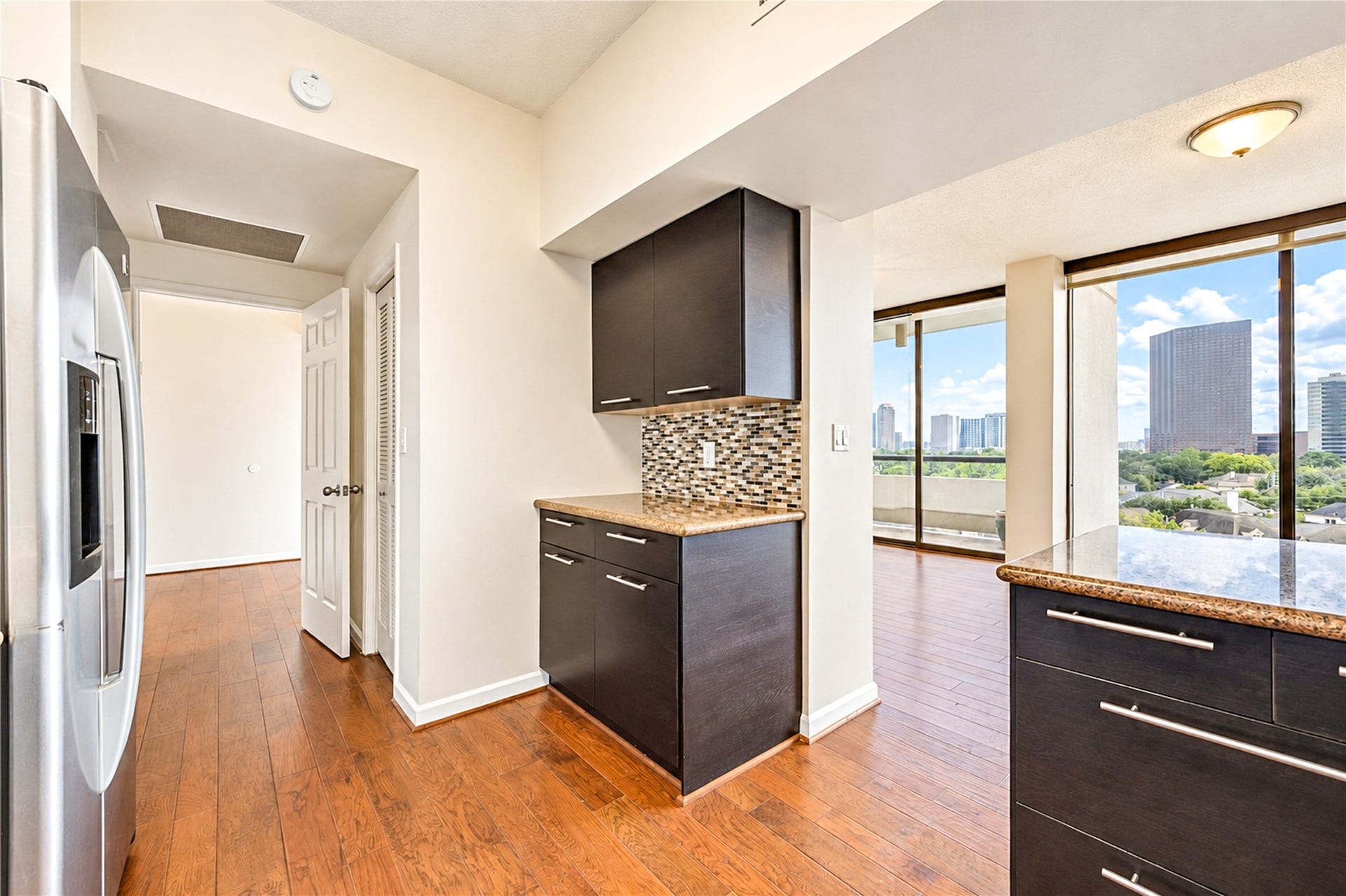 1111 Bering Drive, #706, Houston, TX 77057 1111 Bering Drive, #706, Houston, TX 77057
