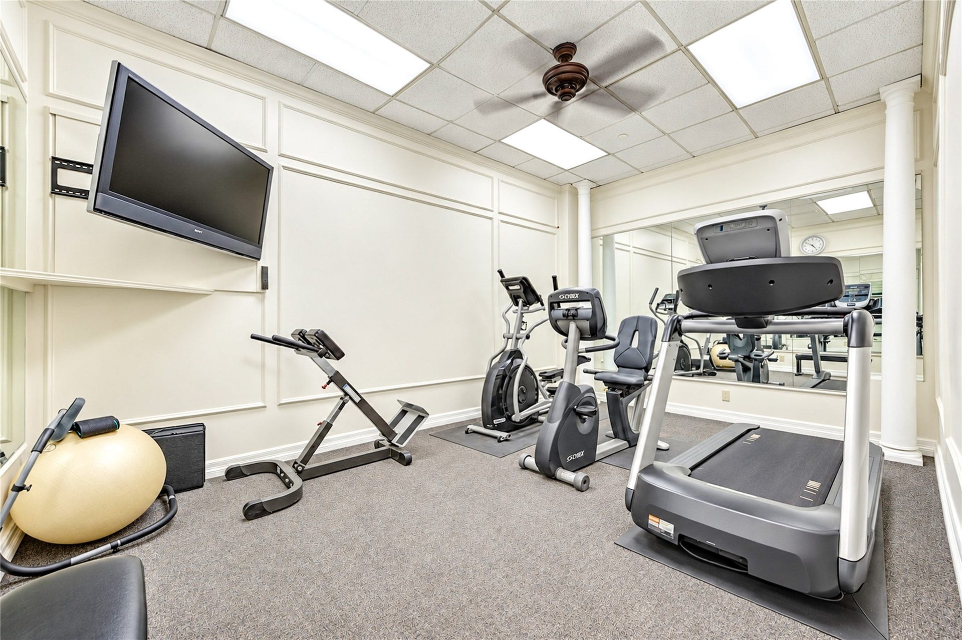 1111 Bering Drive, #706, Houston, TX 77057 Gym