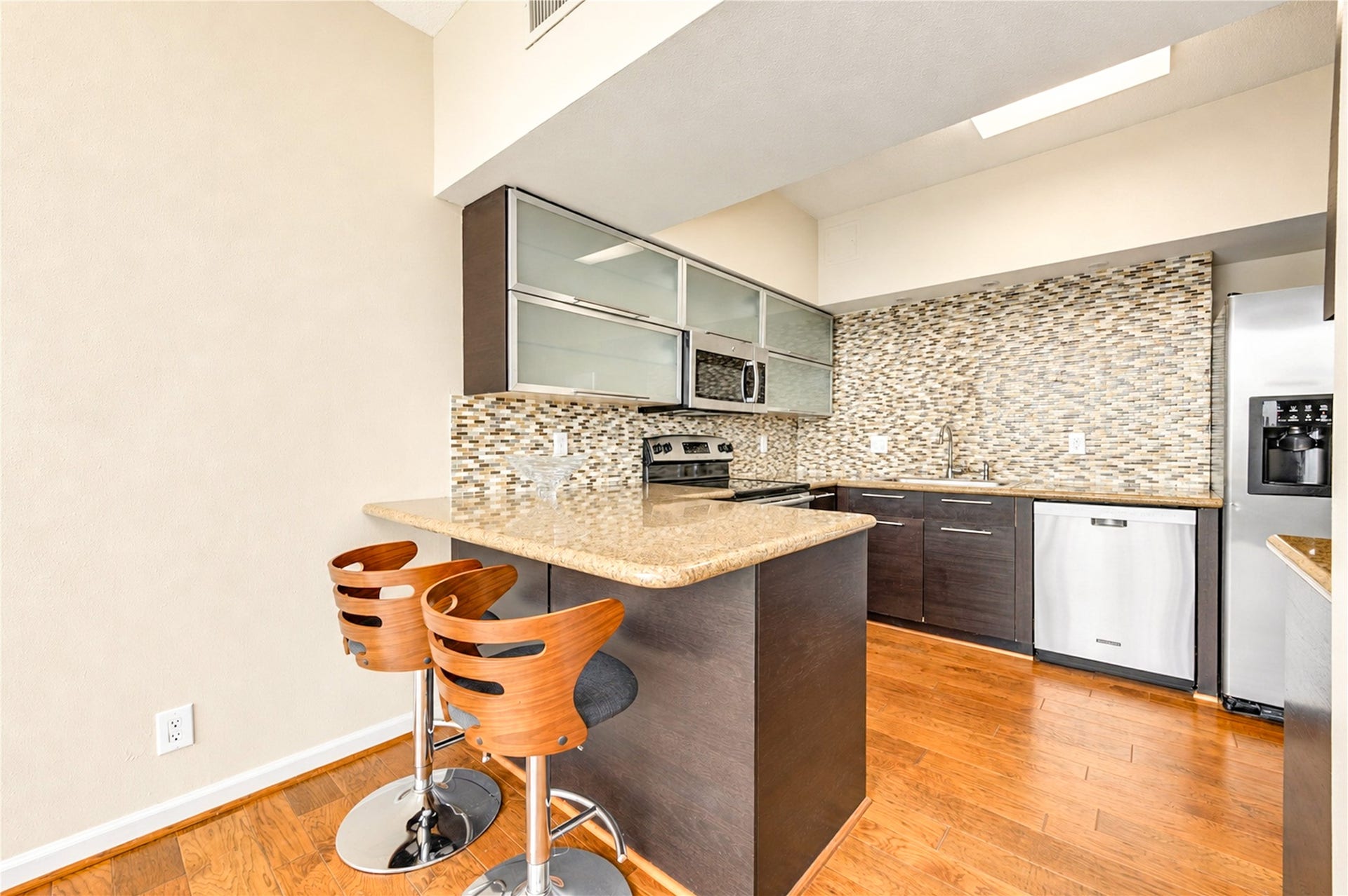 1111 Bering Drive, #706, Houston, TX 77057 1111 Bering Drive, #706, Houston, TX 77057