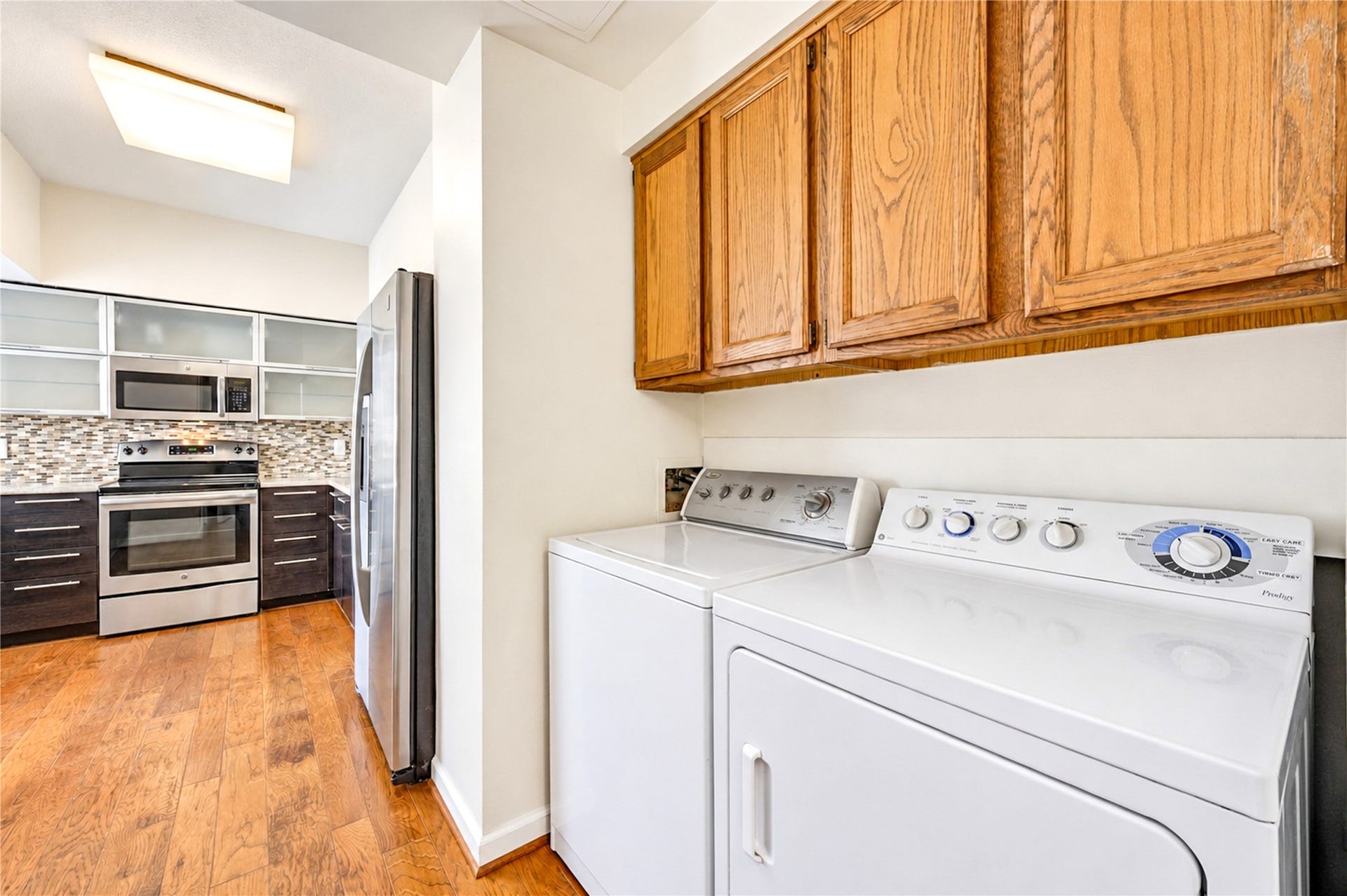 1111 Bering Drive, #706, Houston, TX 77057 utility room
