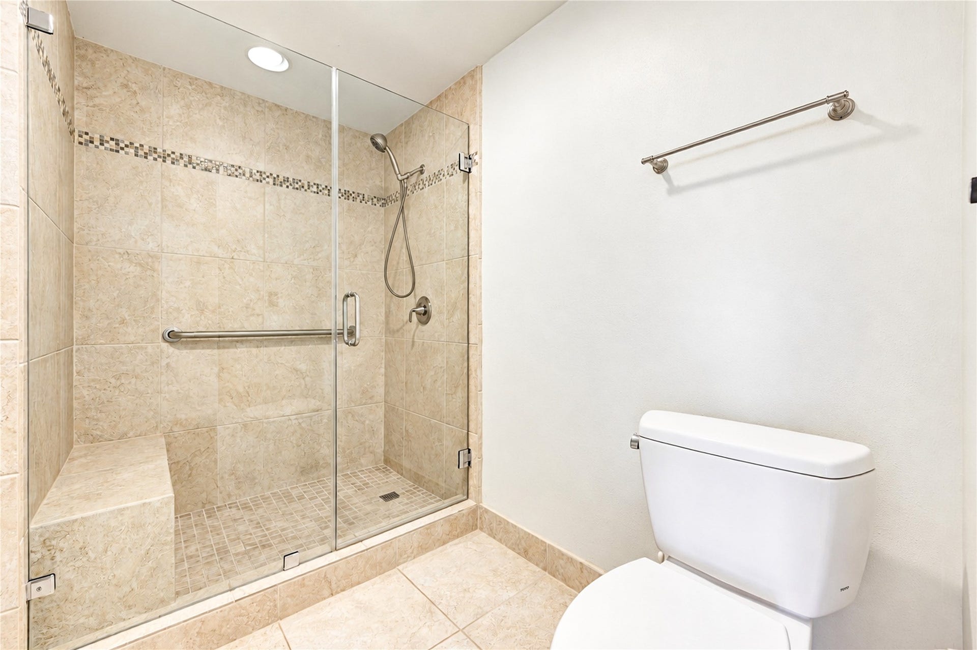 1111 Bering Drive, #706, Houston, TX 77057 1111 Bering Drive, #706, Houston, TX 77057
