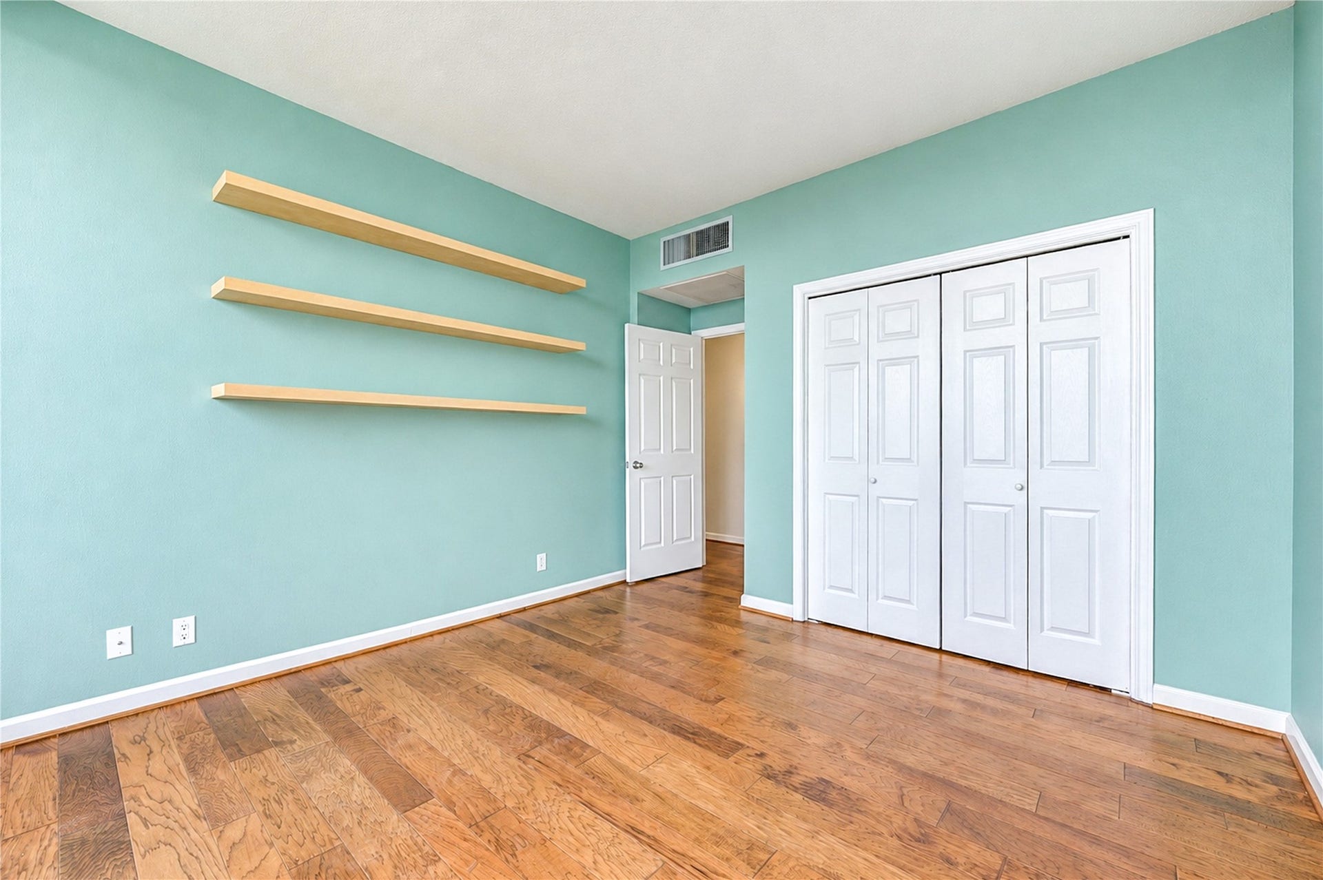 1111 Bering Drive, #706, Houston, TX 77057 Another view