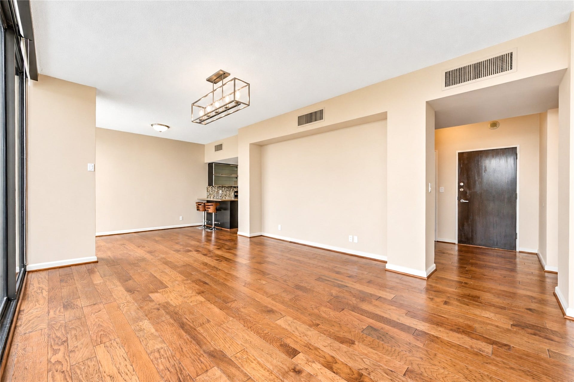 1111 Bering Drive, #706, Houston, TX 77057 1111 Bering Drive, #706, Houston, TX 77057