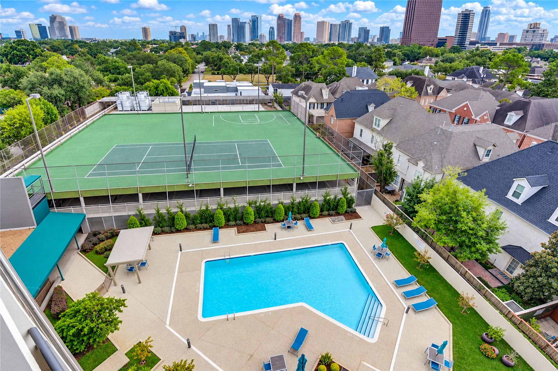 1111 Bering Drive, #706, Houston, TX 77057 1111 Bering Drive, #706, Houston, TX 77057
