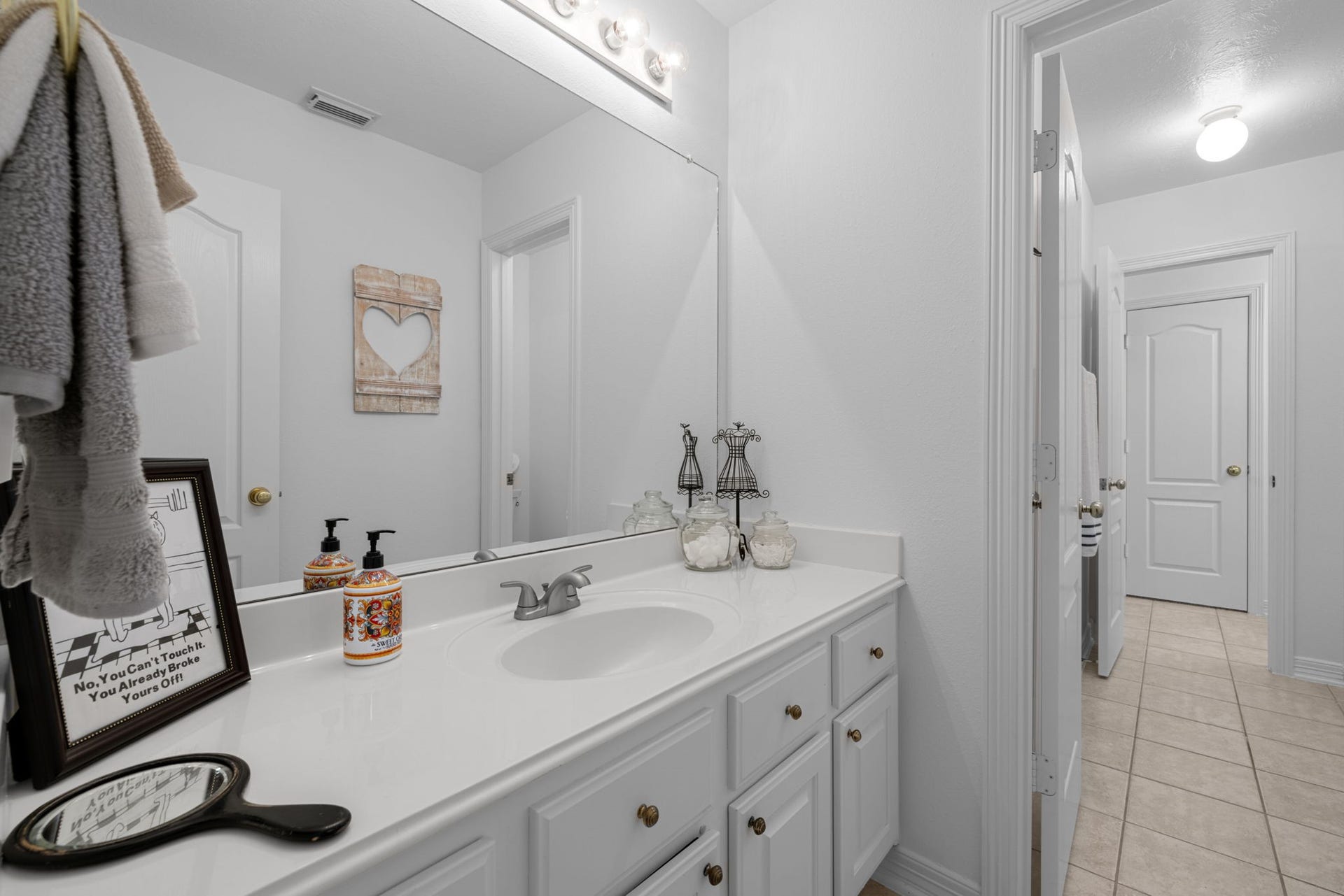Jack and Jill Bath room upstairs