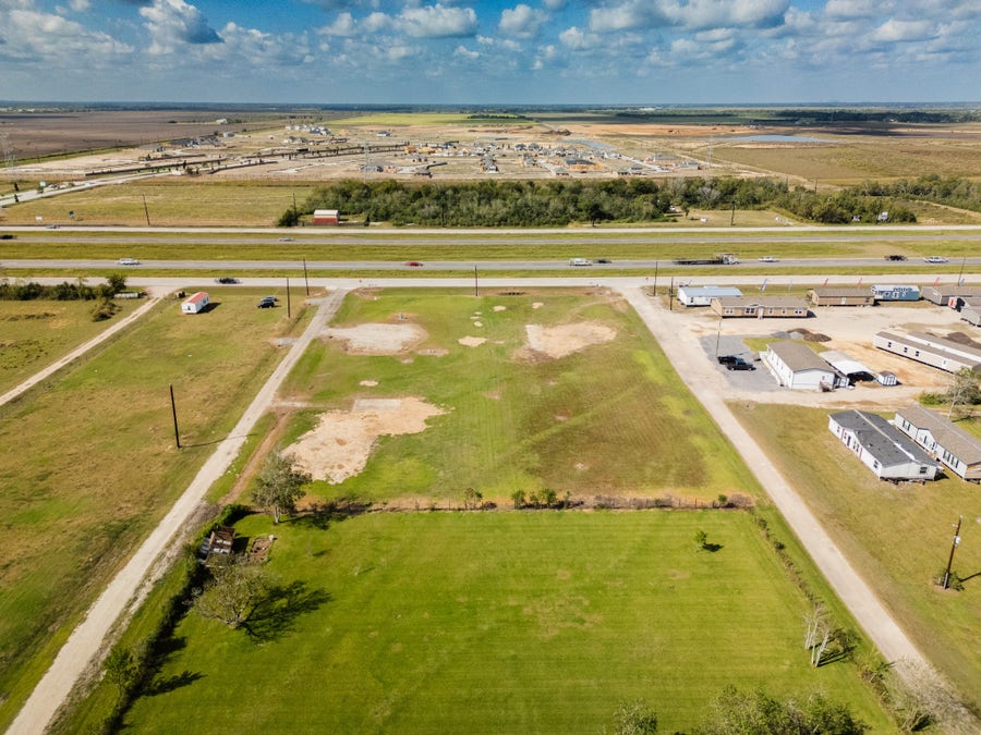 Property photo for 13405/13355 Pleasant Valley Drive, Rosharon, TX