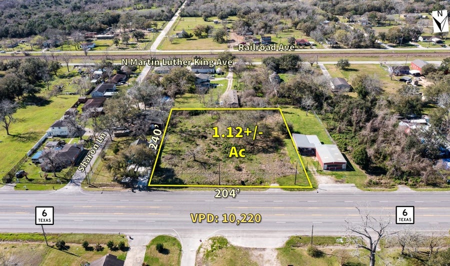 Property photo for 6521 Highway 6, Hitchcock, TX