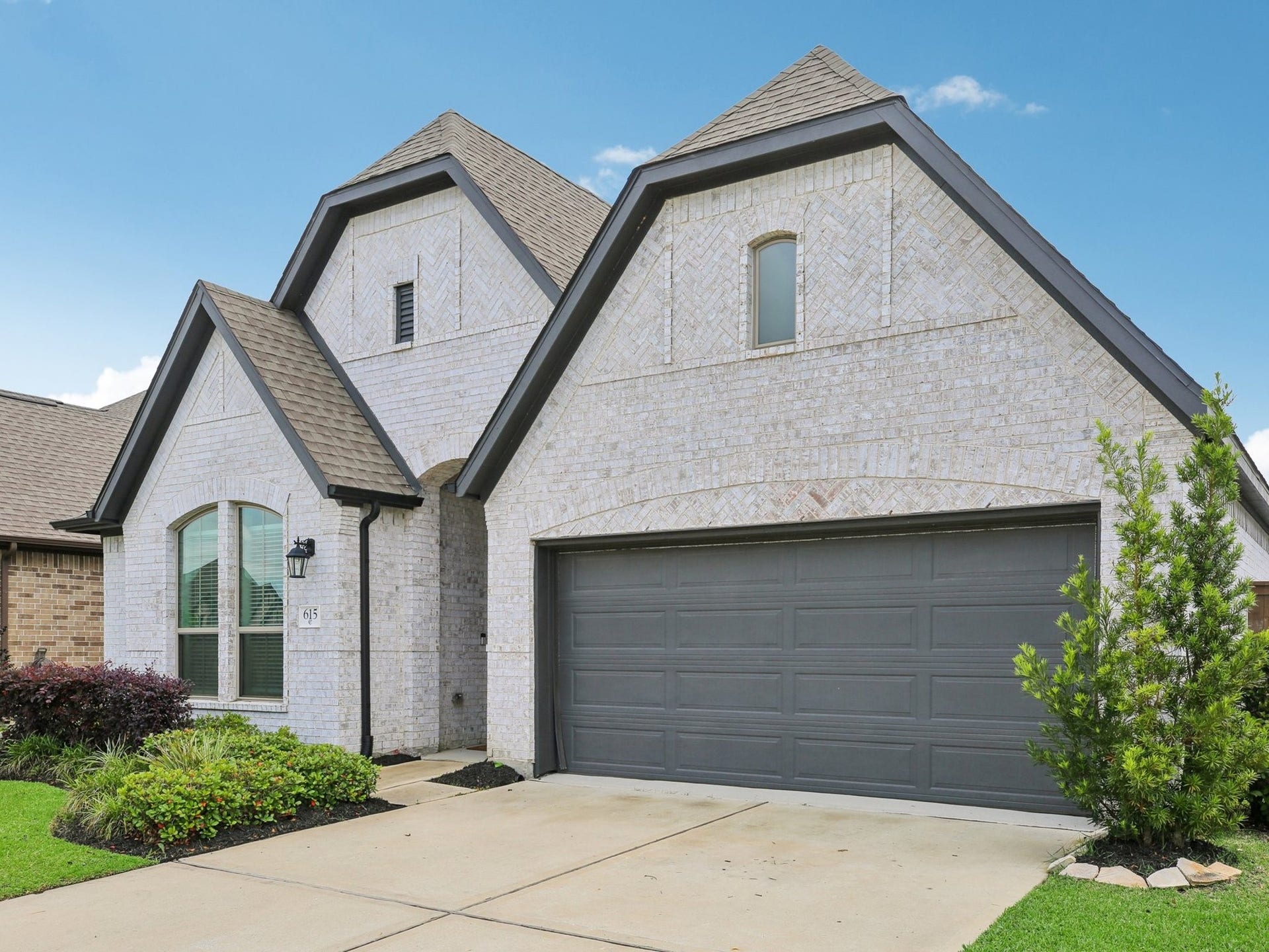 615 Livermore Street, Webster, TX 77598 615 Livermore Street, Webster, TX 77598
