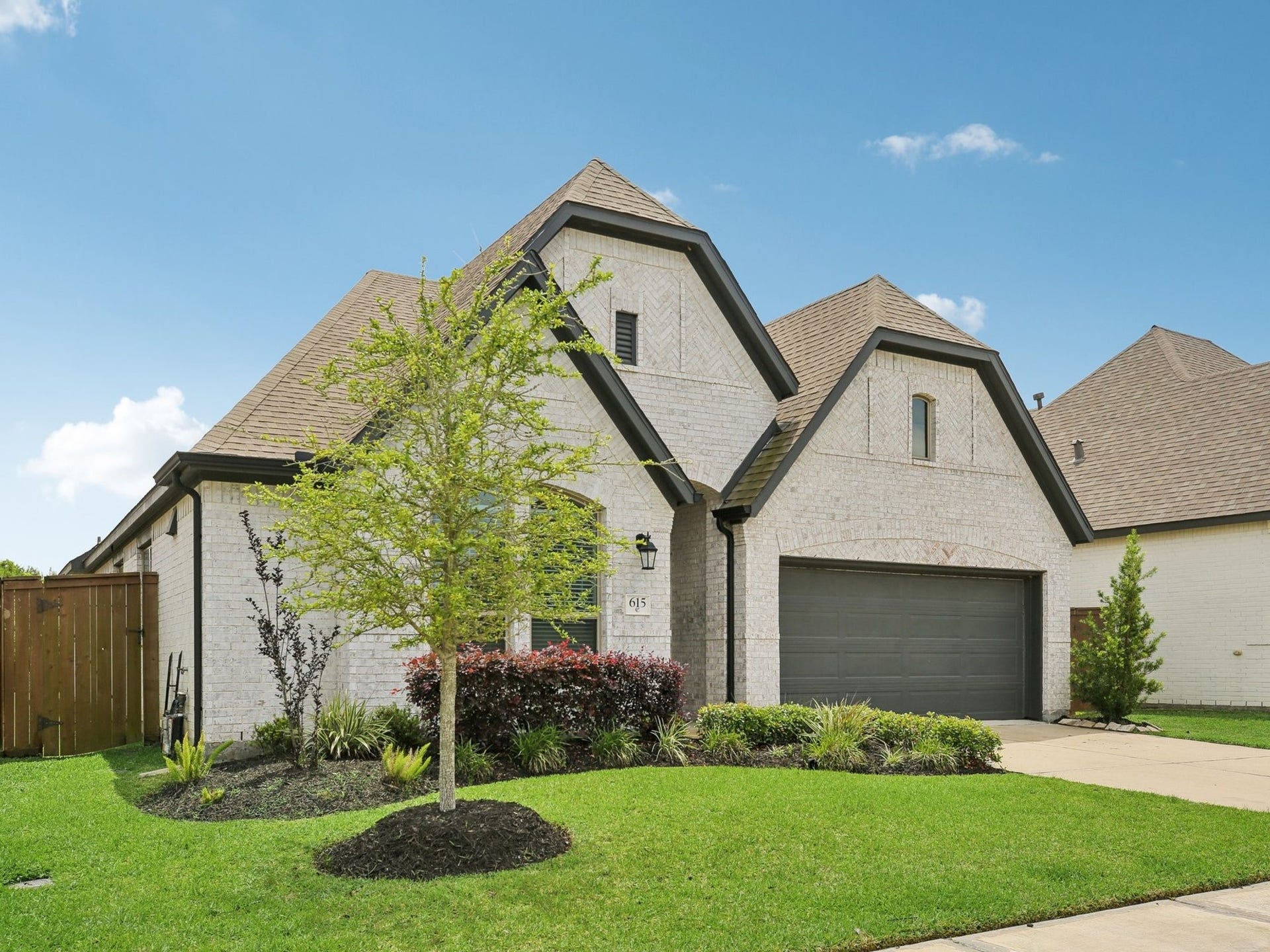 615 Livermore Street, Webster, TX 77598 615 Livermore Street, Webster, TX 77598