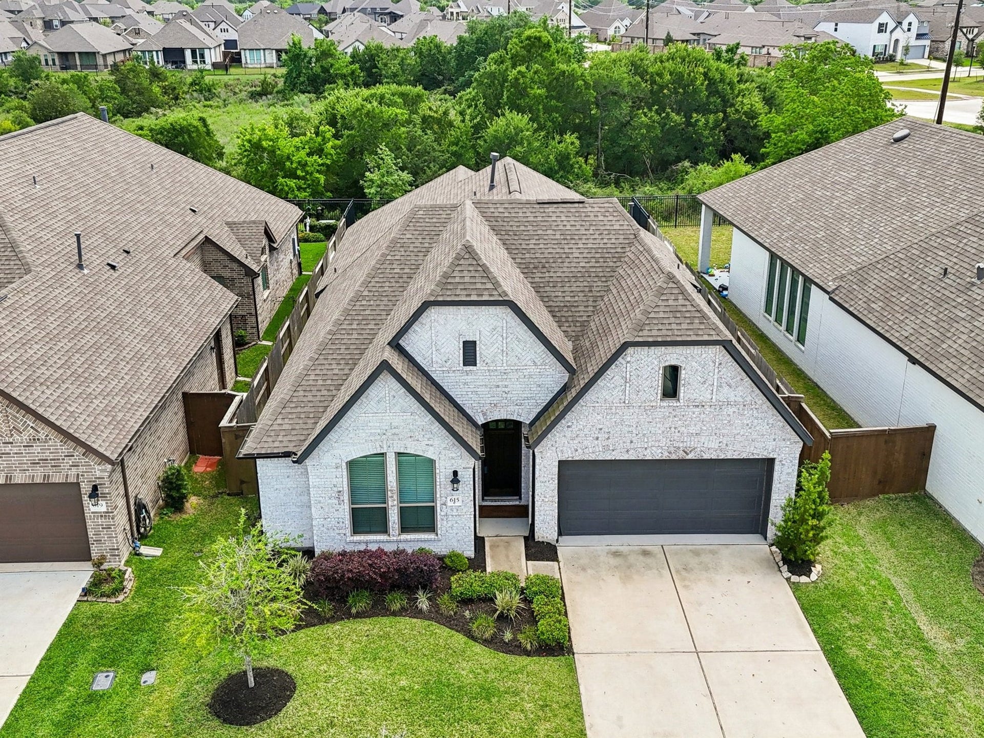 615 Livermore Street, Webster, TX 77598 615 Livermore Street, Webster, TX 77598
