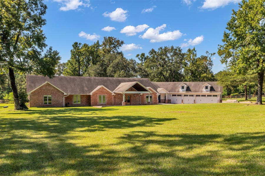 Property photo for 3461 Pine Acres Drive, Conroe, TX