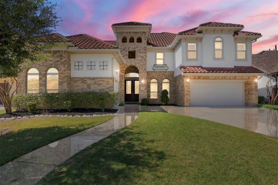 Property photo for 6610 Tarrion Bay Lane, Sugar Land, TX