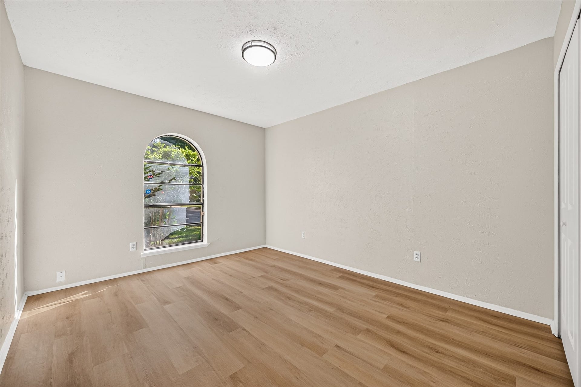 2110 Mustang Springs Drive, Missouri City, TX 77459 2110 Mustang Springs Drive, Missouri City, TX 77459