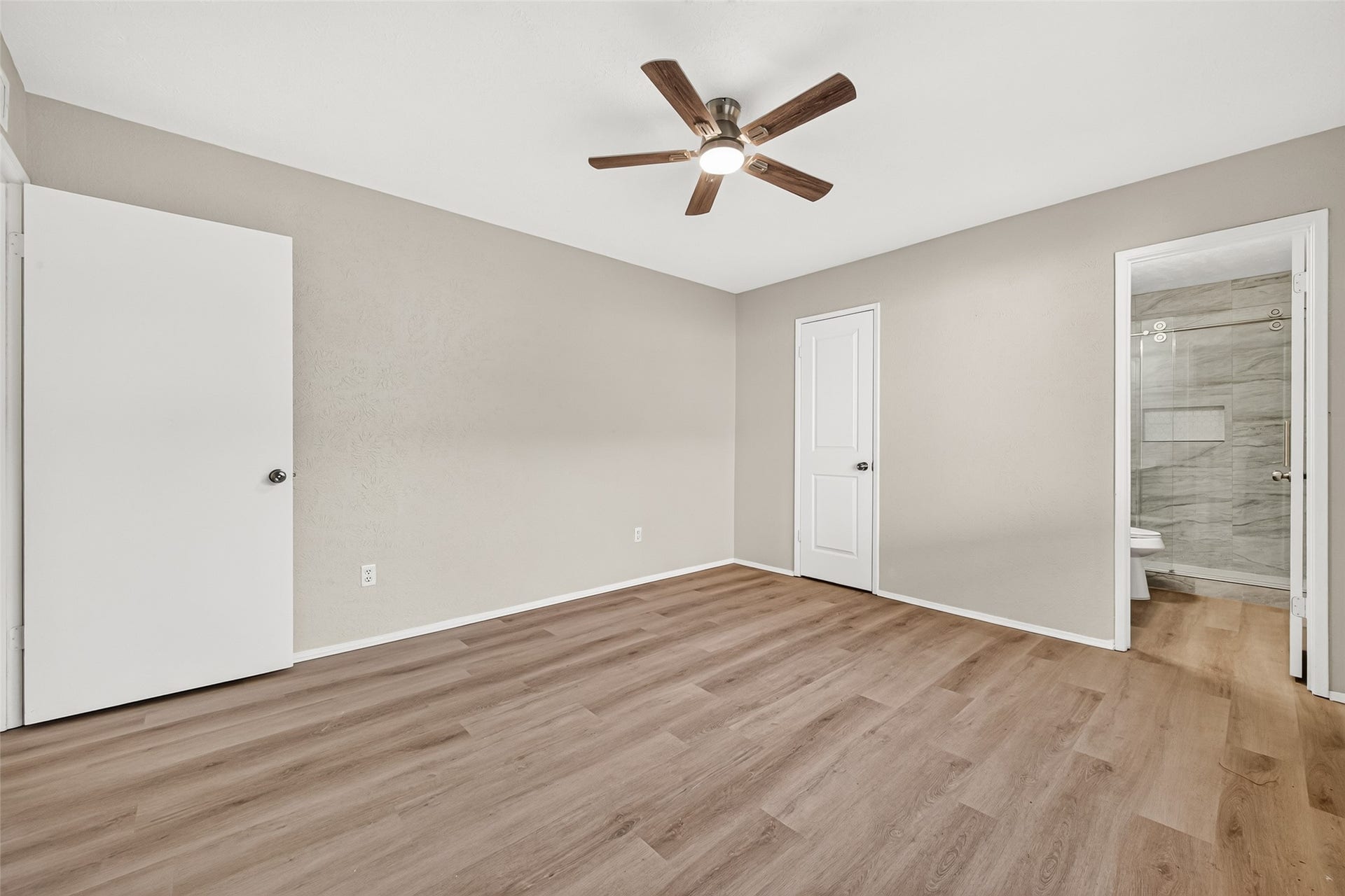 2110 Mustang Springs Drive, Missouri City, TX 77459 2110 Mustang Springs Drive, Missouri City, TX 77459