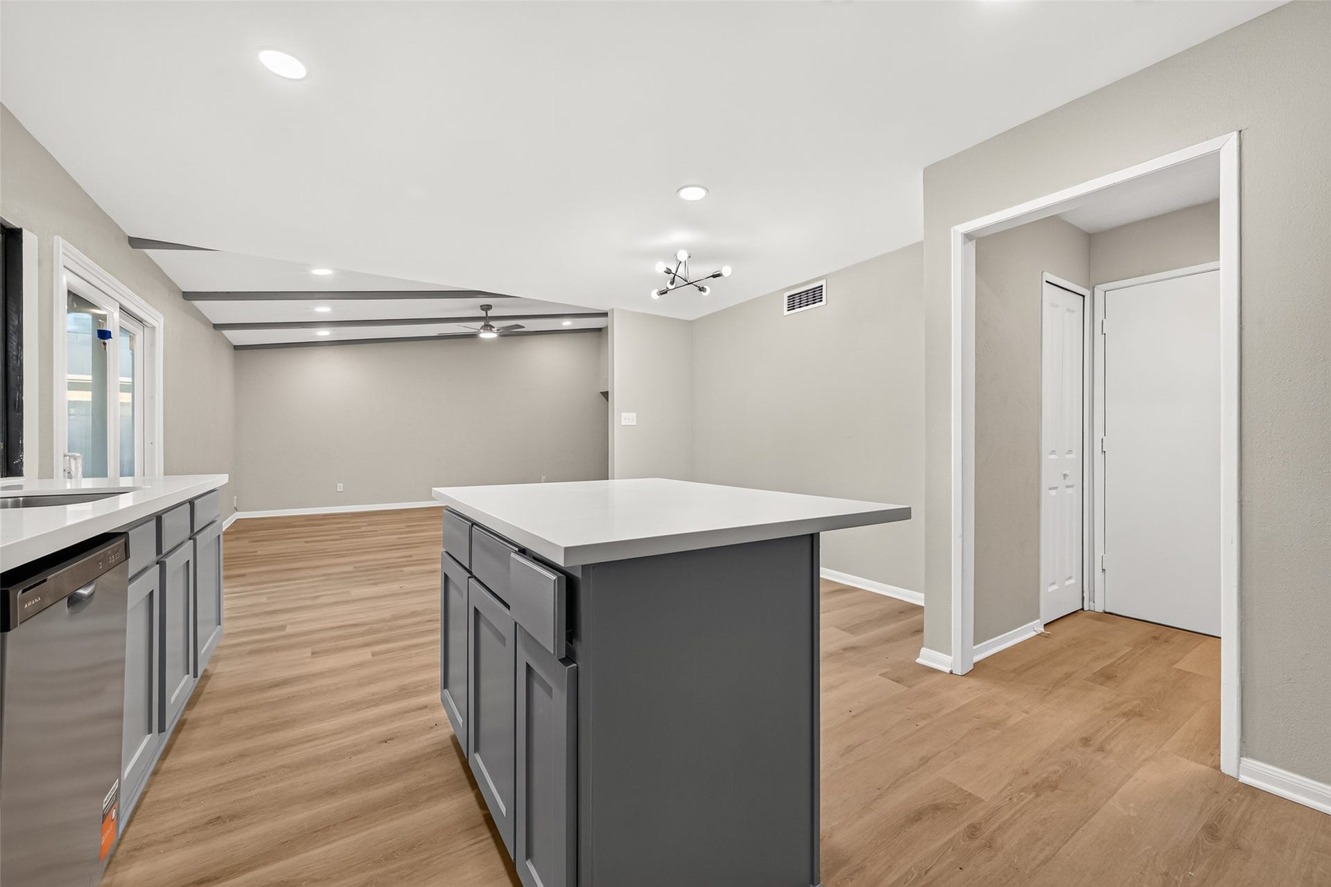 2110 Mustang Springs Drive, Missouri City, TX 77459 2110 Mustang Springs Drive, Missouri City, TX 77459