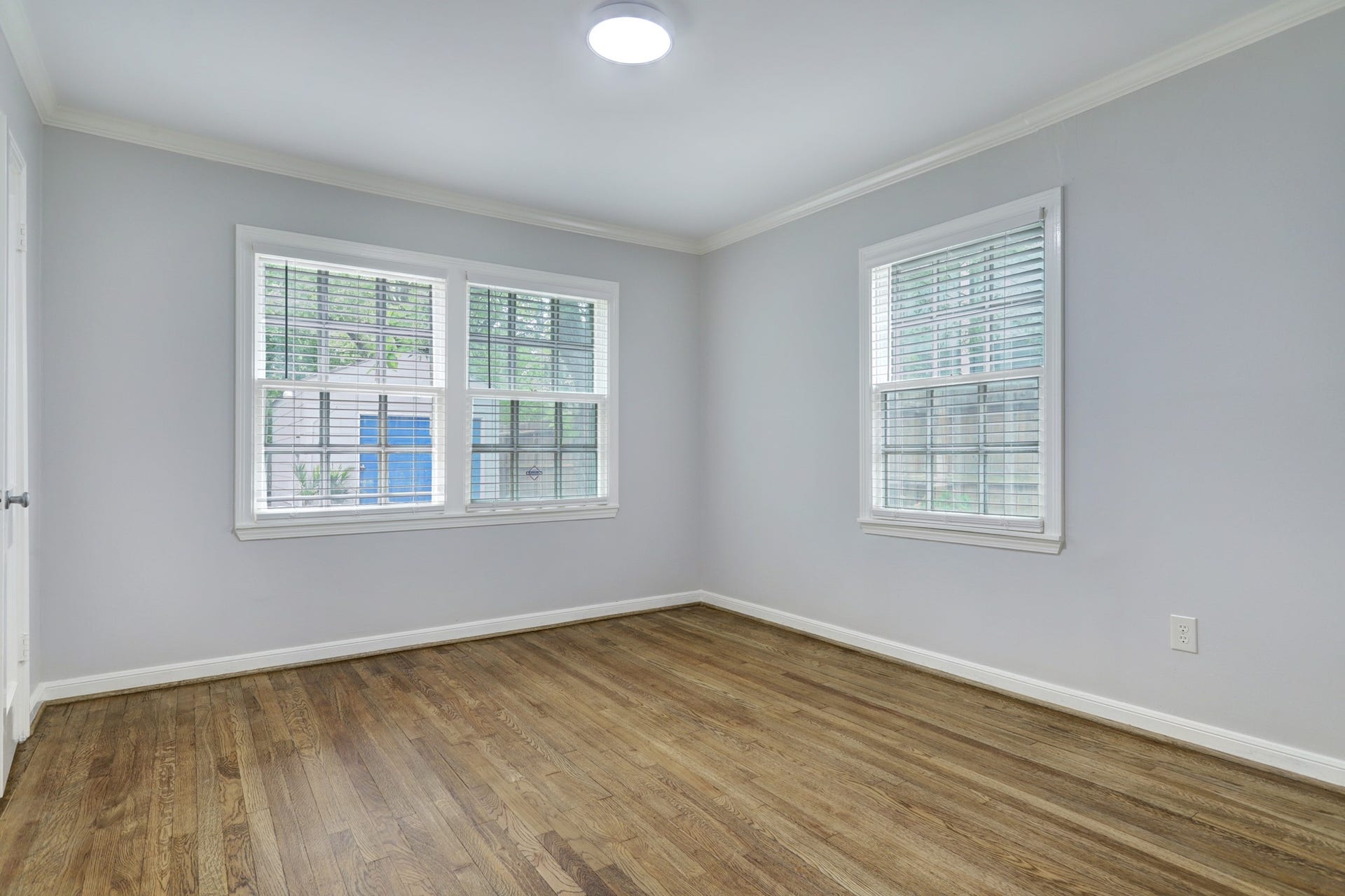 5217 Locust Street, Bellaire, TX 77401 Secondary bedroom