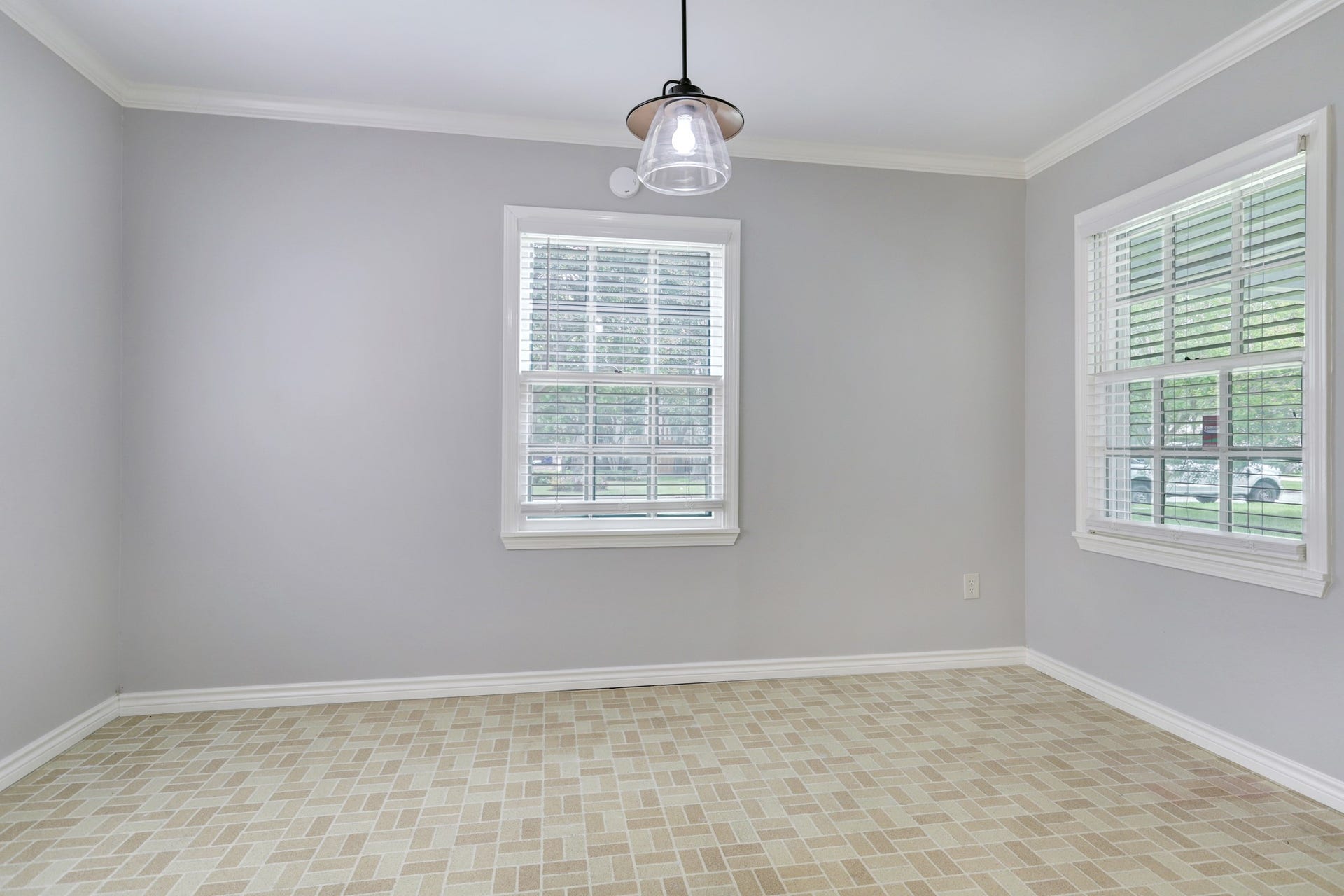 5217 Locust Street, Bellaire, TX 77401 Breakfast room