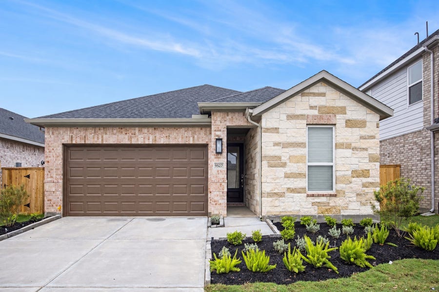 Property photo for 9527 Angelina Water Drive, Cypress, TX