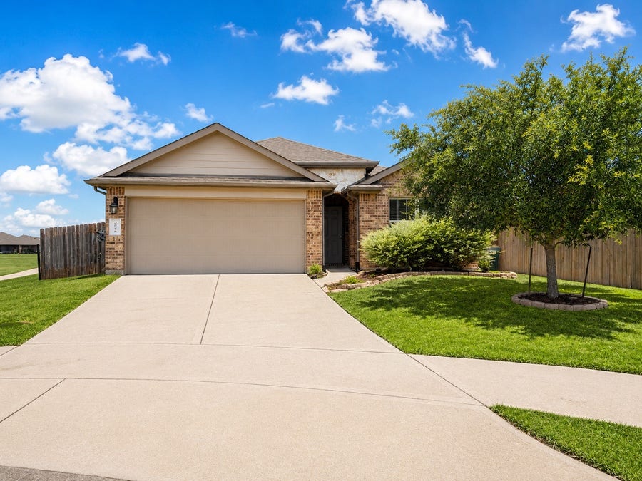 Property photo for 3942 Hybrid Court, Baytown, TX