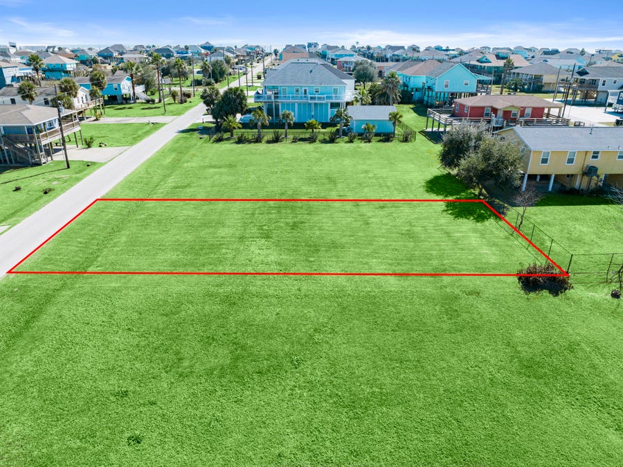 Property photo for 979 Wommack, Crystal Beach, TX