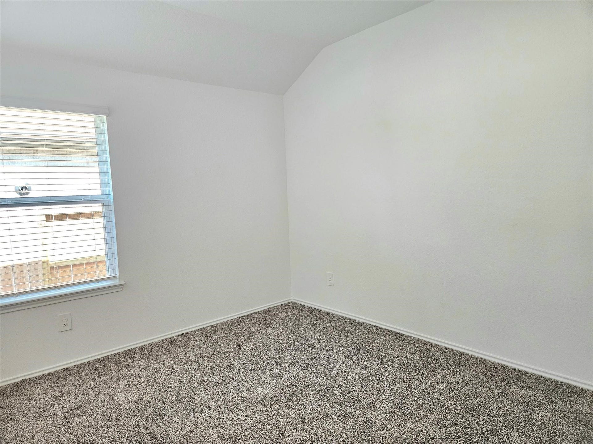 5029 Almond Terrace Drive, Katy, TX 77493 Secondary bedroom.