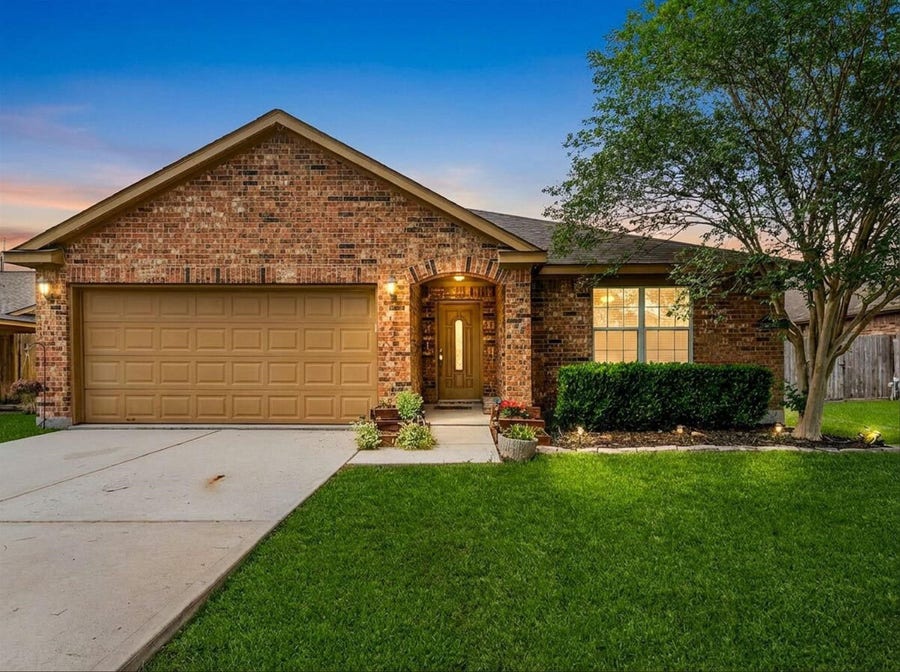 Property photo for 407 Corydon Drive, Houston, TX