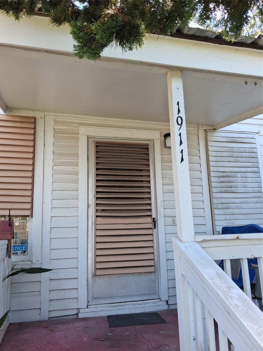 Property photo for 1911 Avenue O 1/2, Galveston, TX